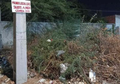 Moradores do Pedro Raimundo estão revoltados com o acúmulo de lixo e entulho no bairro Moradores do Pedro Raimundo estão revoltados com o acúmulo de lixo e entulho no bairro