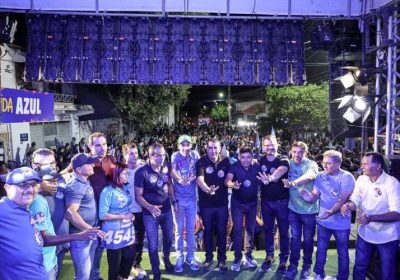 Onda Azul domina Casa Nova e atrai grande público com presença de Anísio e Adolfo Viana Onda Azul domina Casa Nova e atrai grande público com presença de Anísio e Adolfo Viana