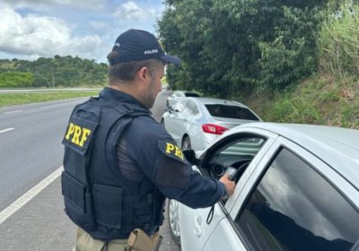 PRF intensifica fiscalização contra motoristas embriagados em Pernambuco durante Operação Independência PRF intensifica fiscalização contra motoristas embriagados em Pernambuco durante Operação Independência