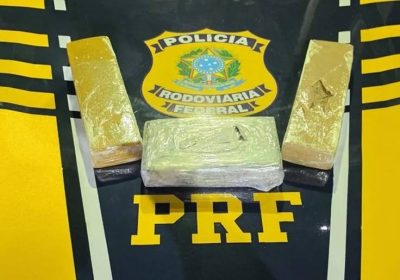 PRF prende homem com cocaína e supermaconha em ônibus em Serra Talhada