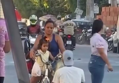 Pedido de casamento surpreende namorada no meio da avenida em Juazeiro-BA