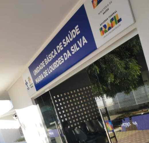 Usuários da UBS de Petrolina estão insatisfeitos com espera e condições de calor no atendimento