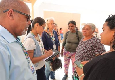 Vistoria emociona os 46 sorteados do Residencial Santo Expedito I, em Juazeiro Vistoria emociona os 46 sorteados do Residencial Santo Expedito I, em Juazeiro