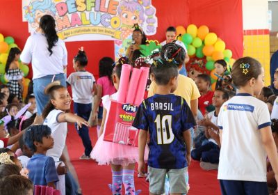 Escolas municipais de Petrolina promovem programação especial para o Mês da Criança, movimentando a cidade. Escolas municipais de Petrolina promovem programação especial para o Mês da Criança, movimentando a cidade.