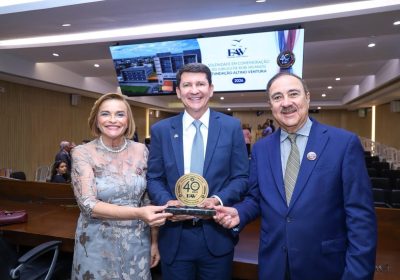 Fundação Altino Ventura presta homenagem ao prefeito Simão Durando por sua contribuição à saúde oftalmológica dos pernambucanos