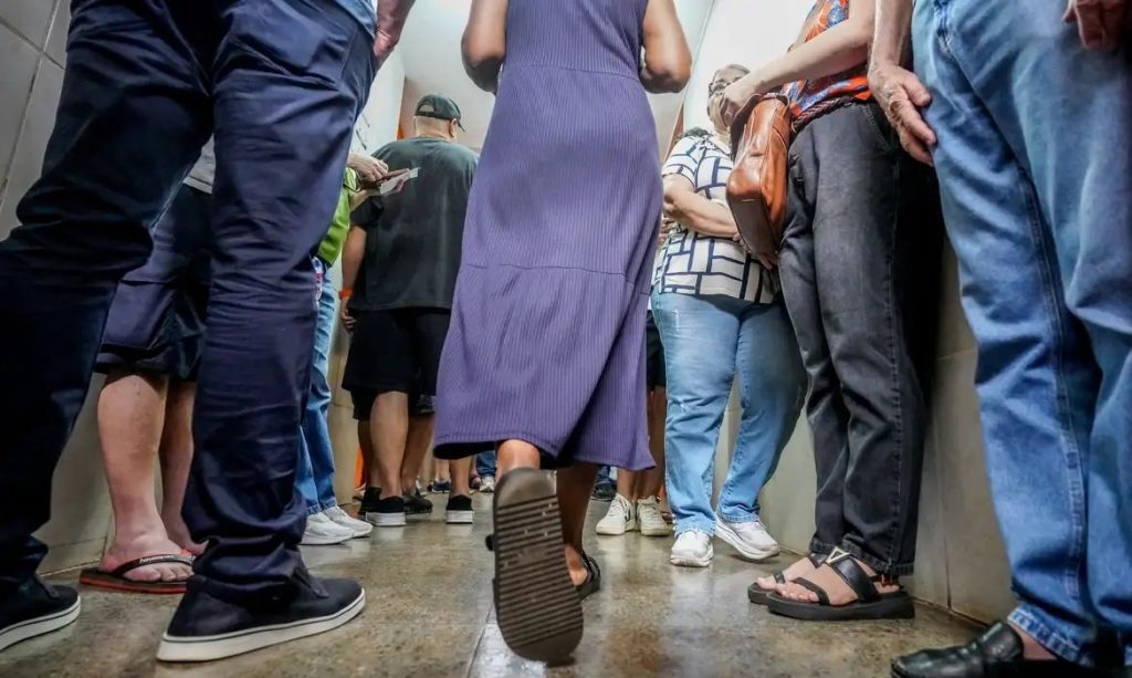 Homem sofre infarto e falece em local de votação no Rio de Janeiro