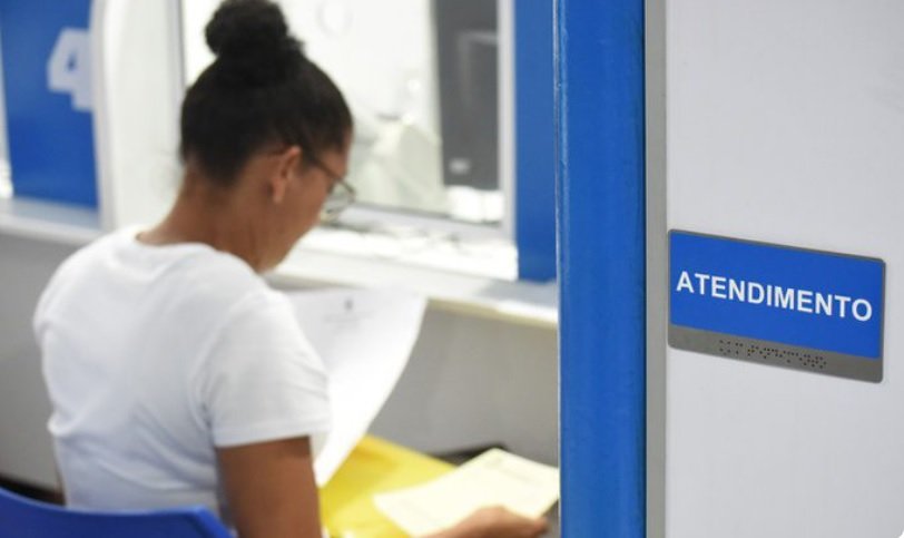 INSS assegura novo auxílio para mulheres afastadas do trabalho devido à violência doméstica