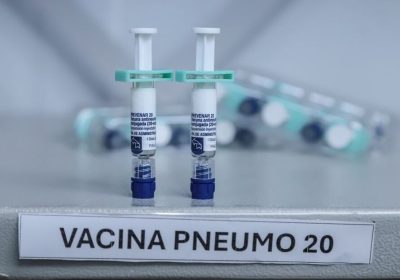 Vacinação com a Pneumo 20 disponível para pernambucanos com 85 anos ou mais Vacinação com a Pneumo 20 disponível para pernambucanos com 85 anos ou mais
